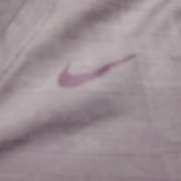 Nike tee - Picture 2 of 3